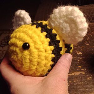 Amigurumi Crochet Honey Bee